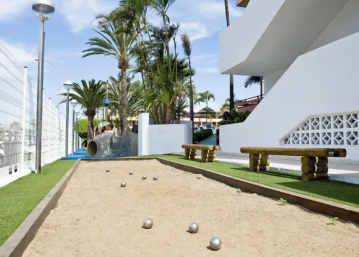 Готель Alexandre La Siesta