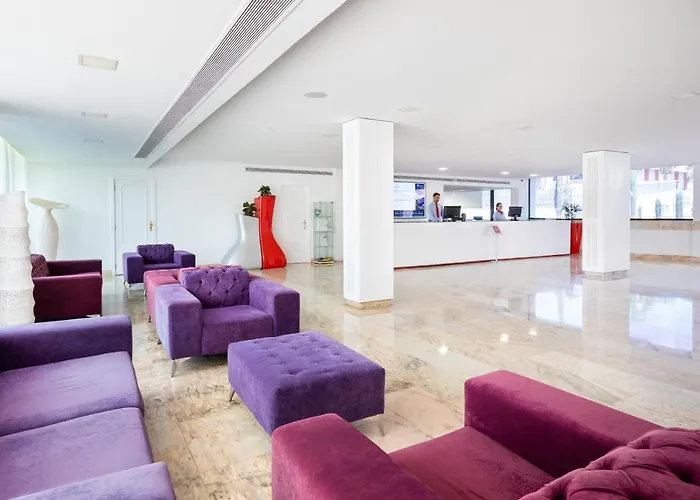 Alexandre La Siesta Hotel